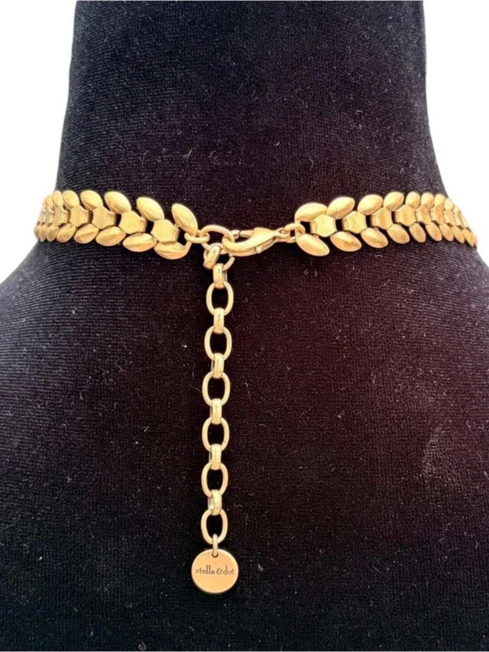 Gorgeous Stella & Dot Mae Trellis Statement necklace. Matching Earrings.